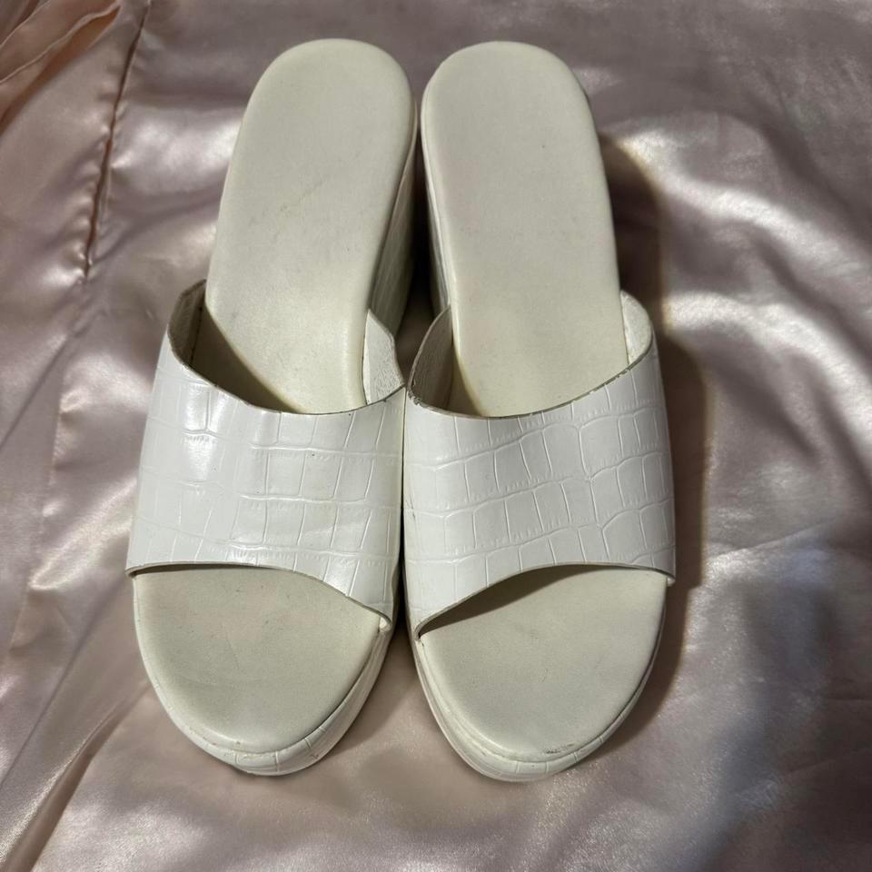 Chunky White Wedges Used 4187 2