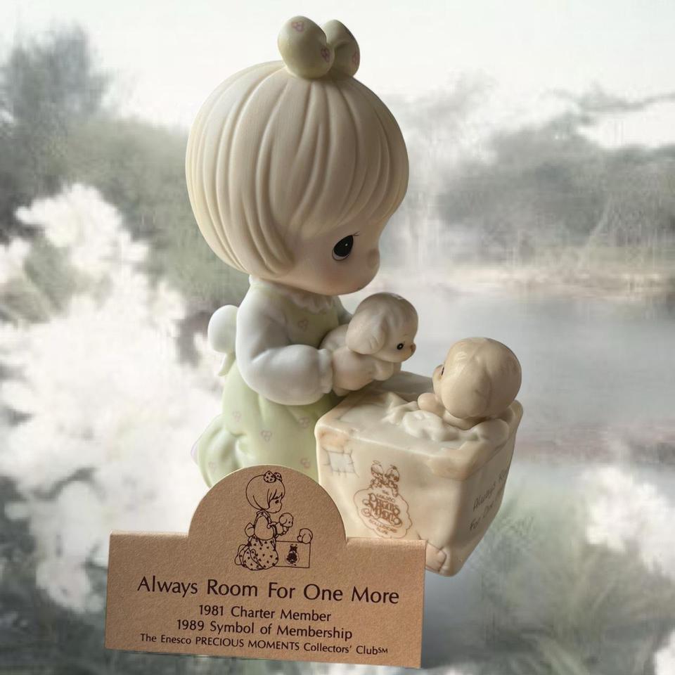 Precious Moments Figurine Always Room 8990