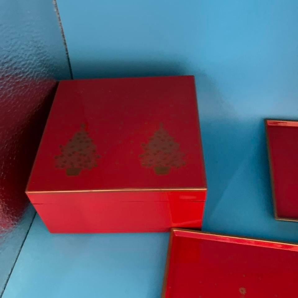 Red Christmas Tree Trays And Afbe 2