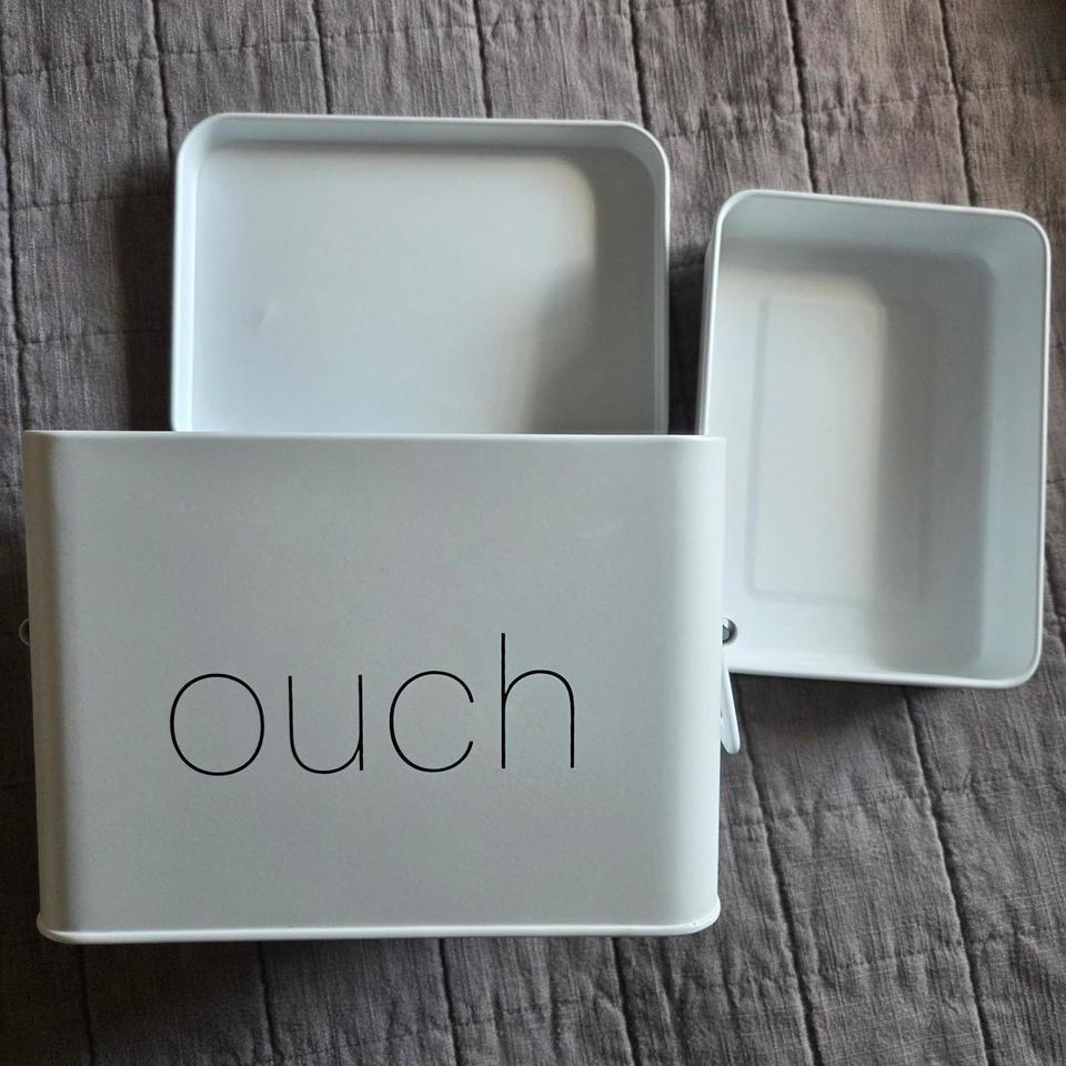 White Metal Storage Box With Aeb7 4