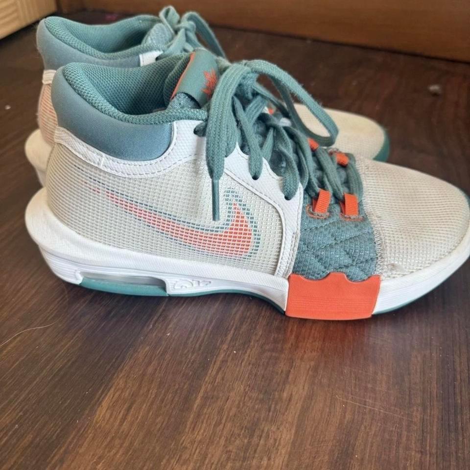 Nike Mens Lebron Witness 8 D40d 2