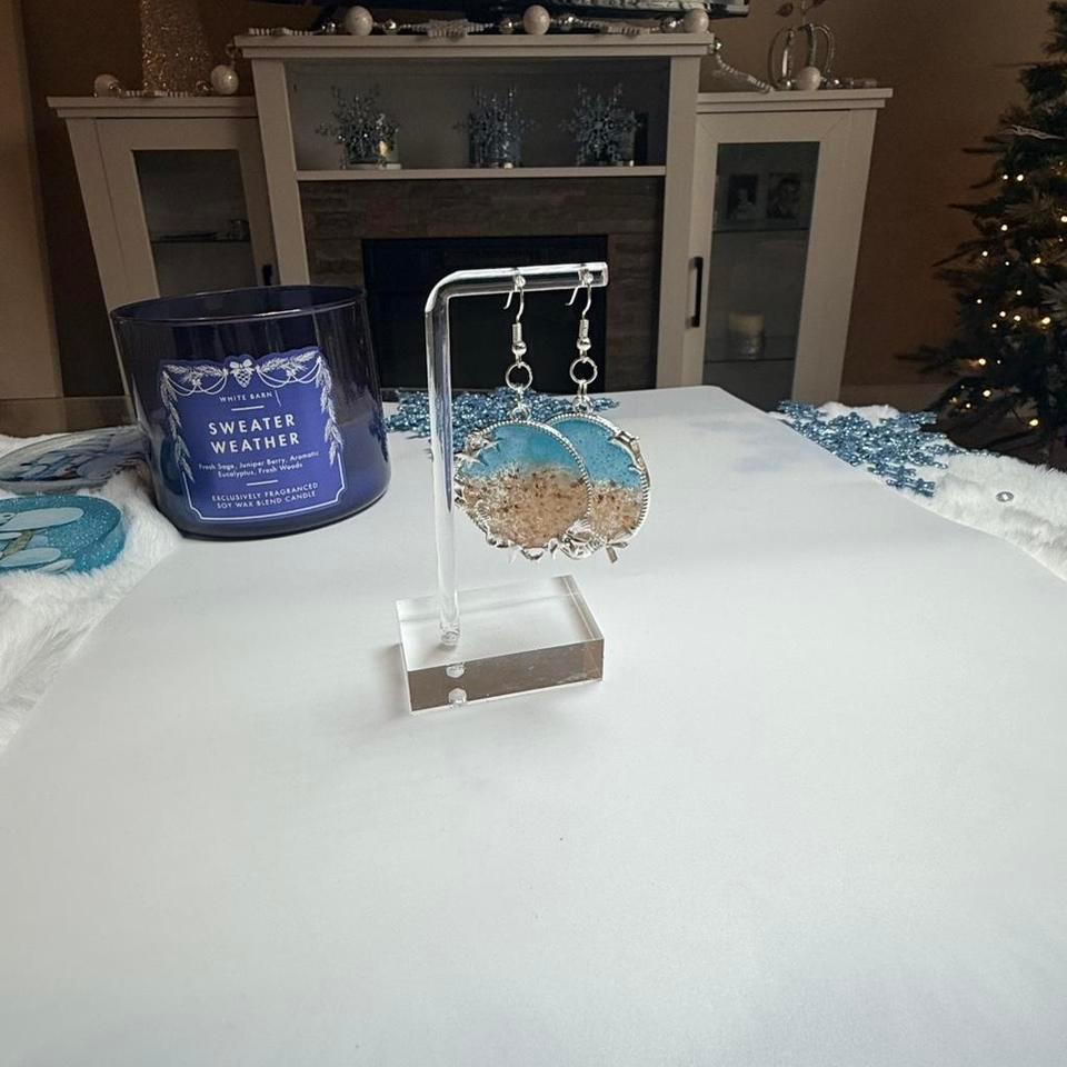 Sea Inspired Handmade Earrings Featuring Shells 4