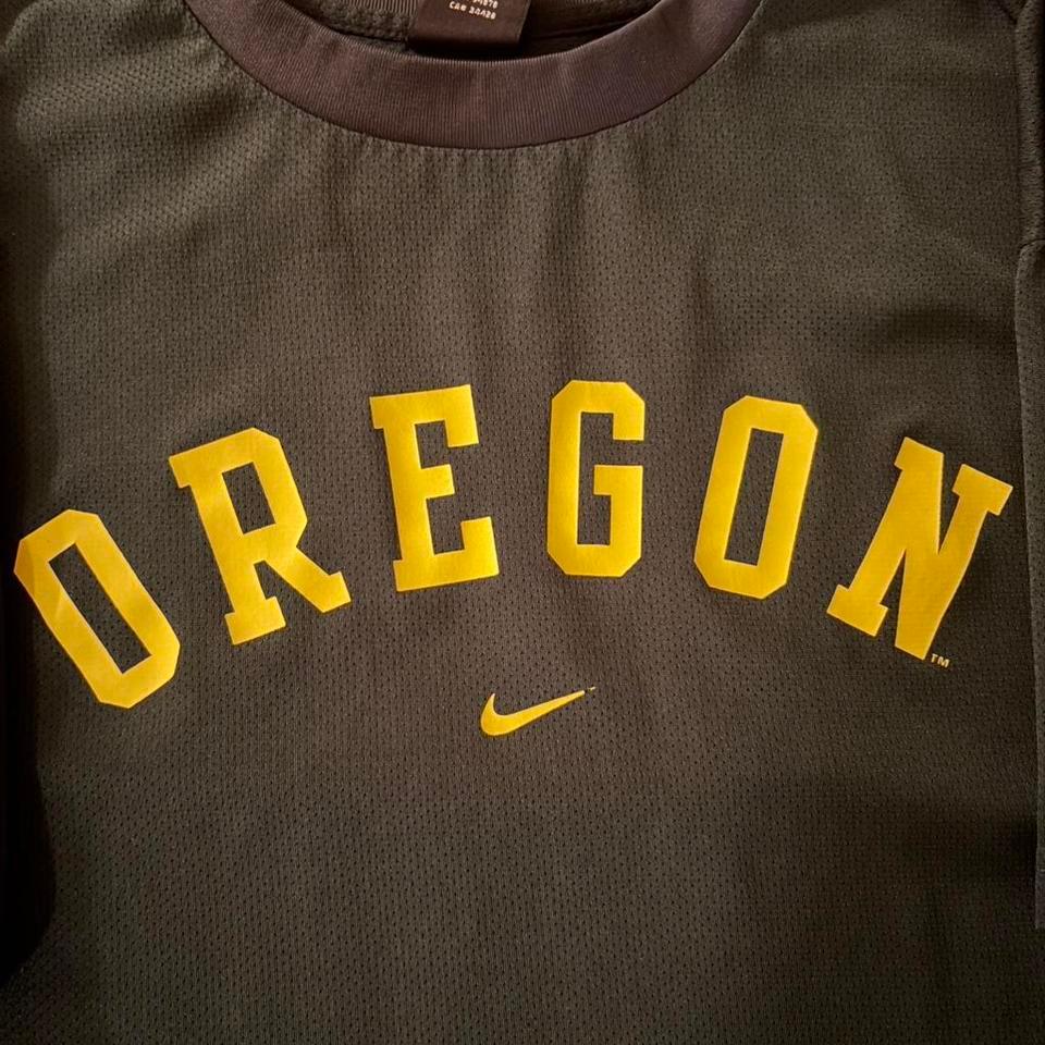2000s Vintage Nike Oregon Ducks 2