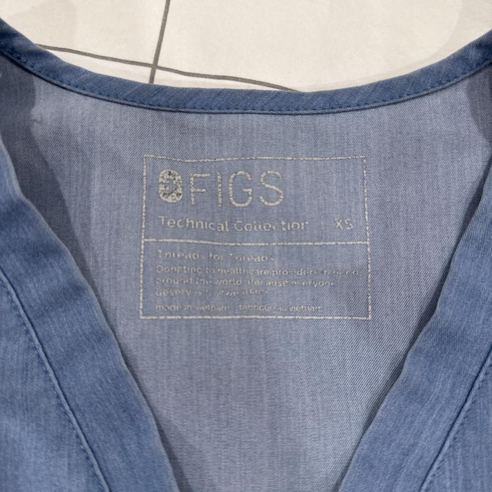 Figs Scrub Set In Denim 4