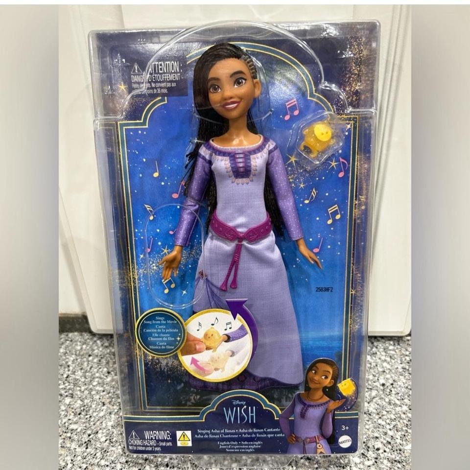 Disney Wish 2023 Asha Princess