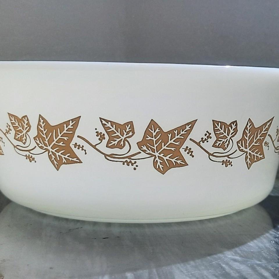 Vintage Pyrex Sandlewood 472 15 3e4d