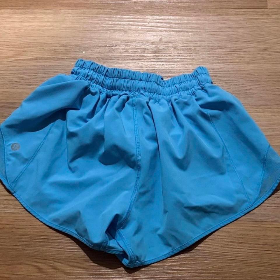 Lululemon Hotty Hot Shorts Size 88d8 2