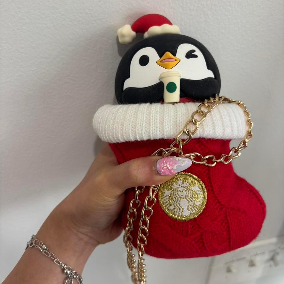 Red Penguin Christmas Stocking Mug Bed2 3