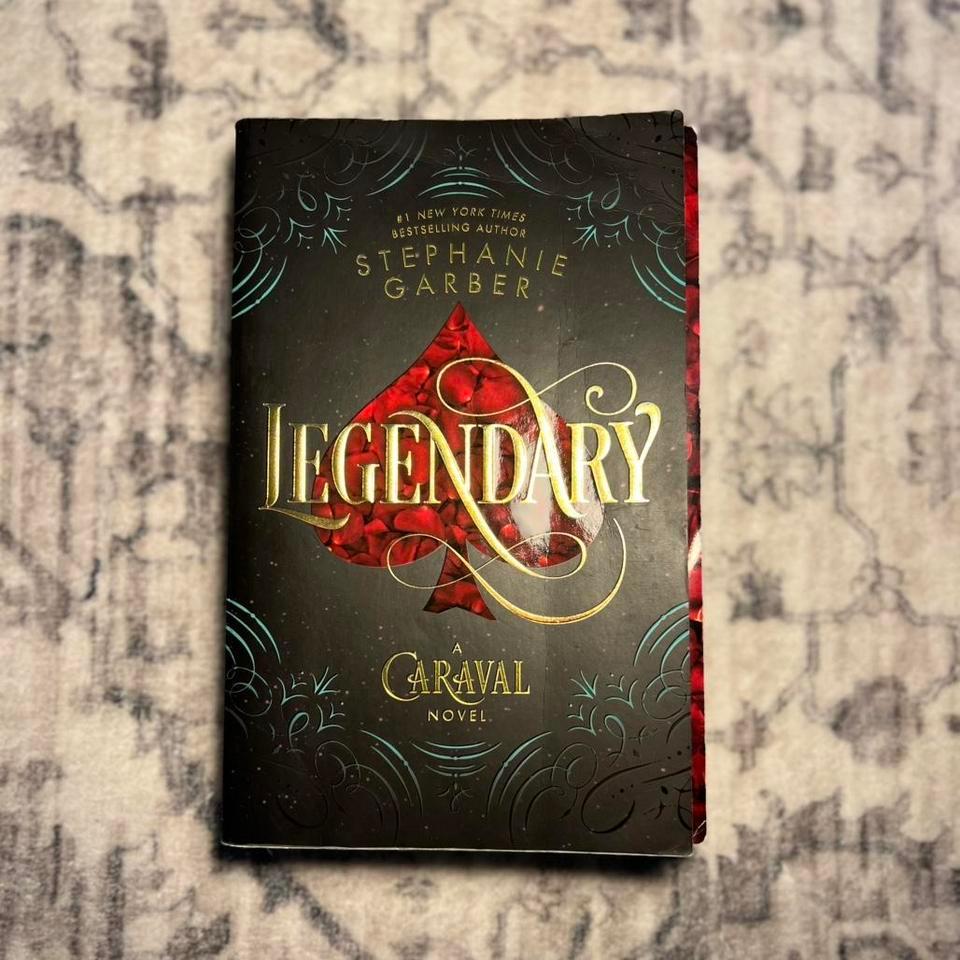 Caraval Trilogy Stephanie Garber D959 3