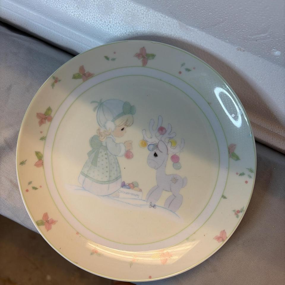 Precious Moments Porcelain Plate Featuring 885d