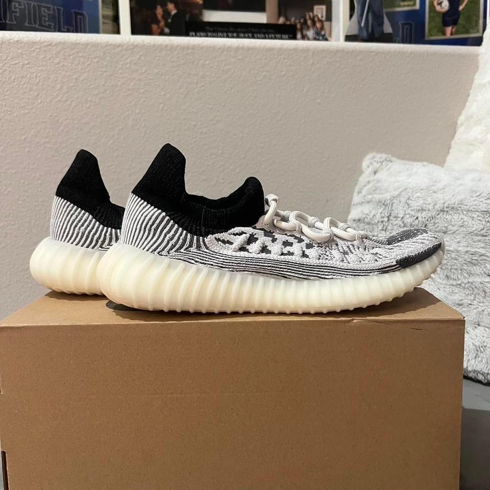 Adidas Yeezy 350 V2 White B563 2