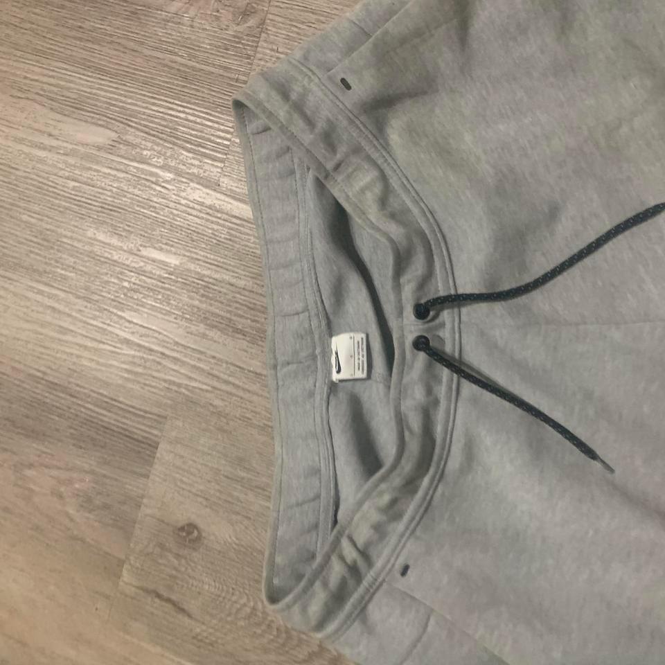 Grey Nike Sweatshirt With Drawstring 5b7d 2