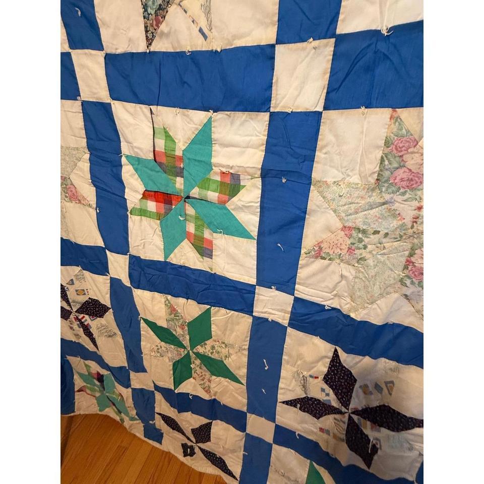 Vintage Handmade Star Quilt Blanket 5286 6