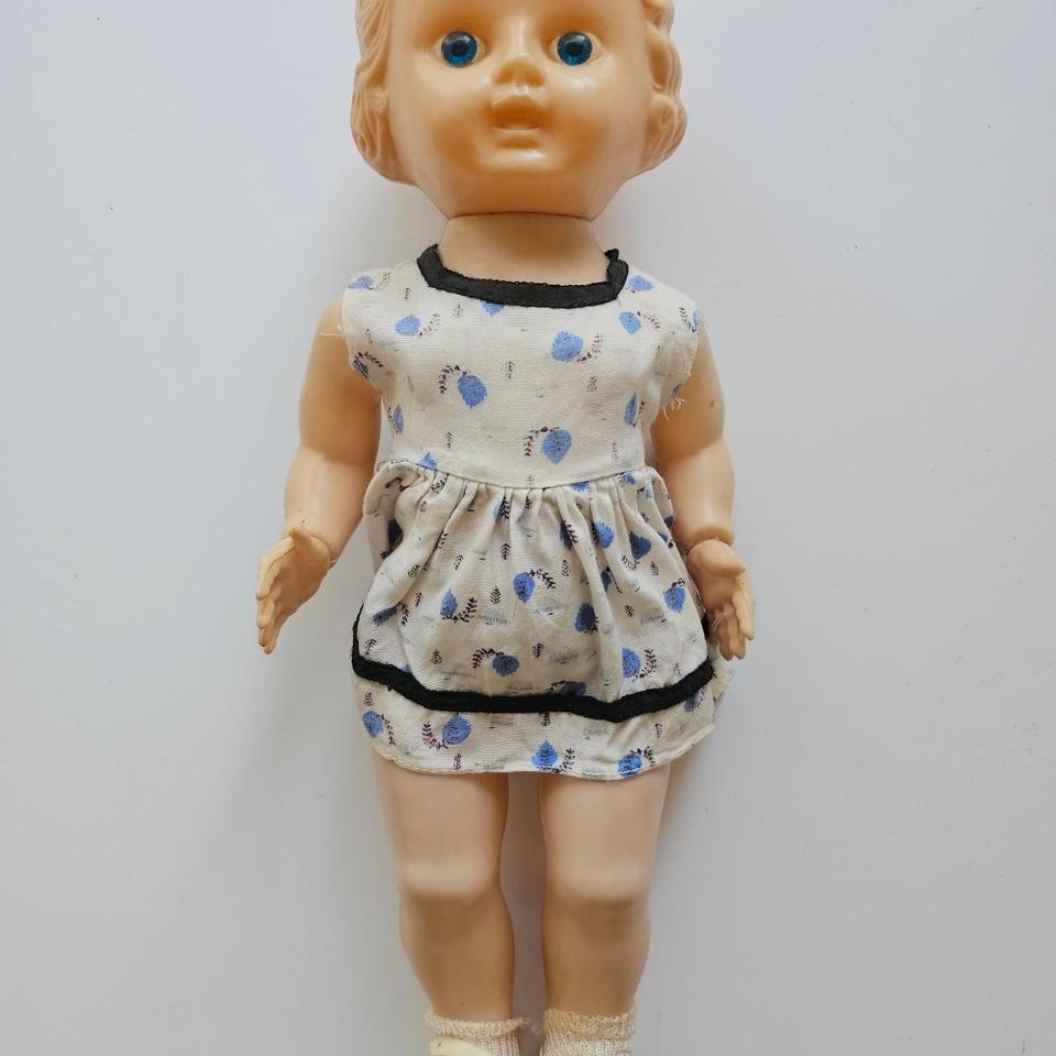 Vintage 16 Talking Metropolitan Doll 0e84
