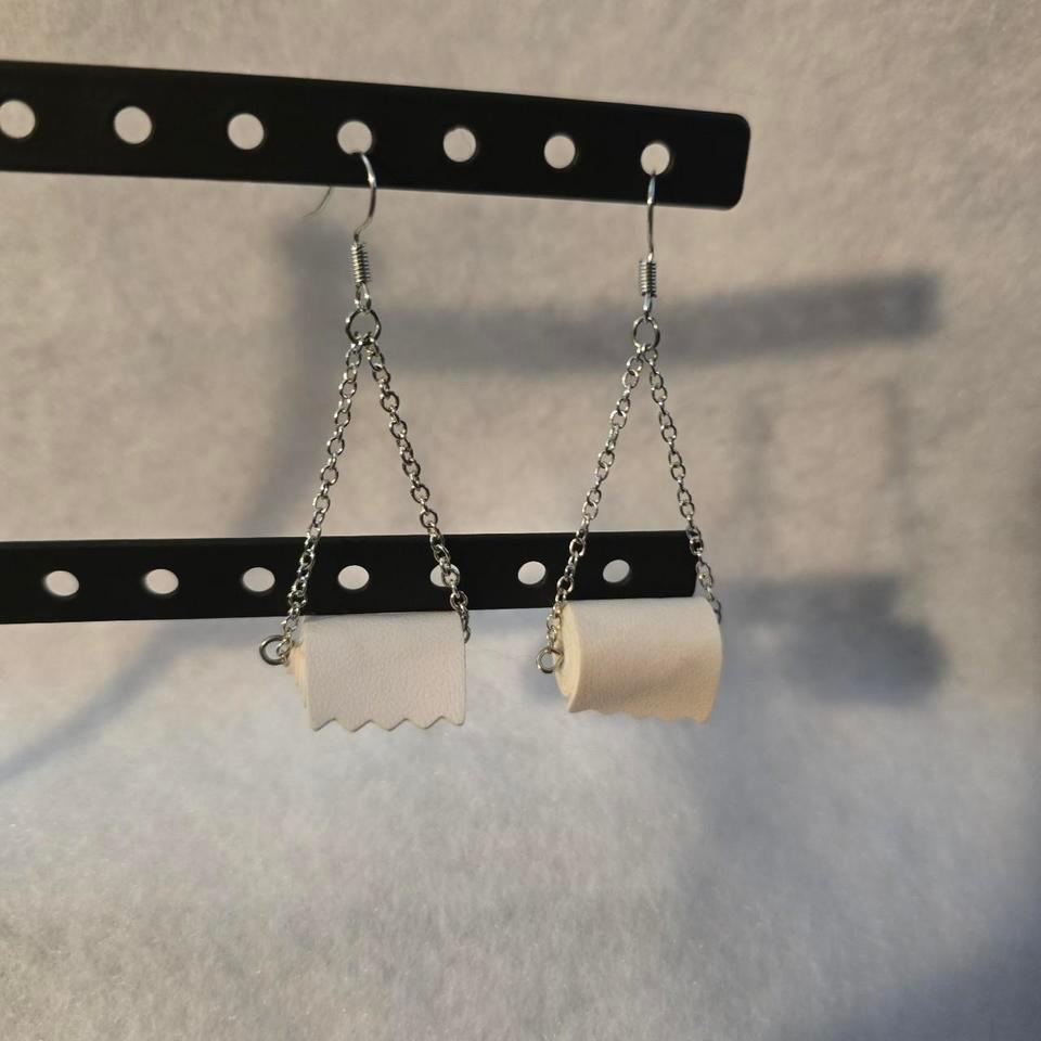 Novelty Toilet Paper Earrings 2040 2