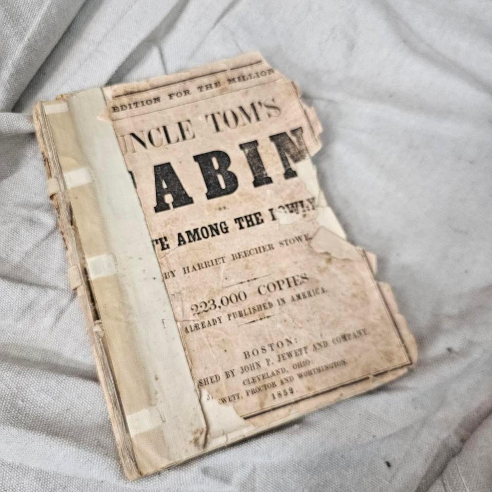 1852 Uncle Toms Cabin By 2