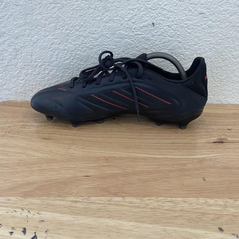 New Size 9 Men Adidas 4