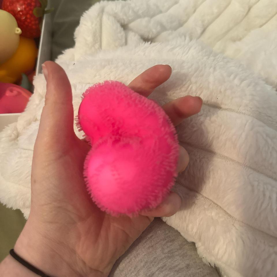 Needoh Fuzz Ball In Pink 6e13 2
