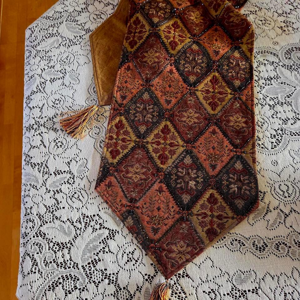 Pier One Tapestry Table Runner 2697 2