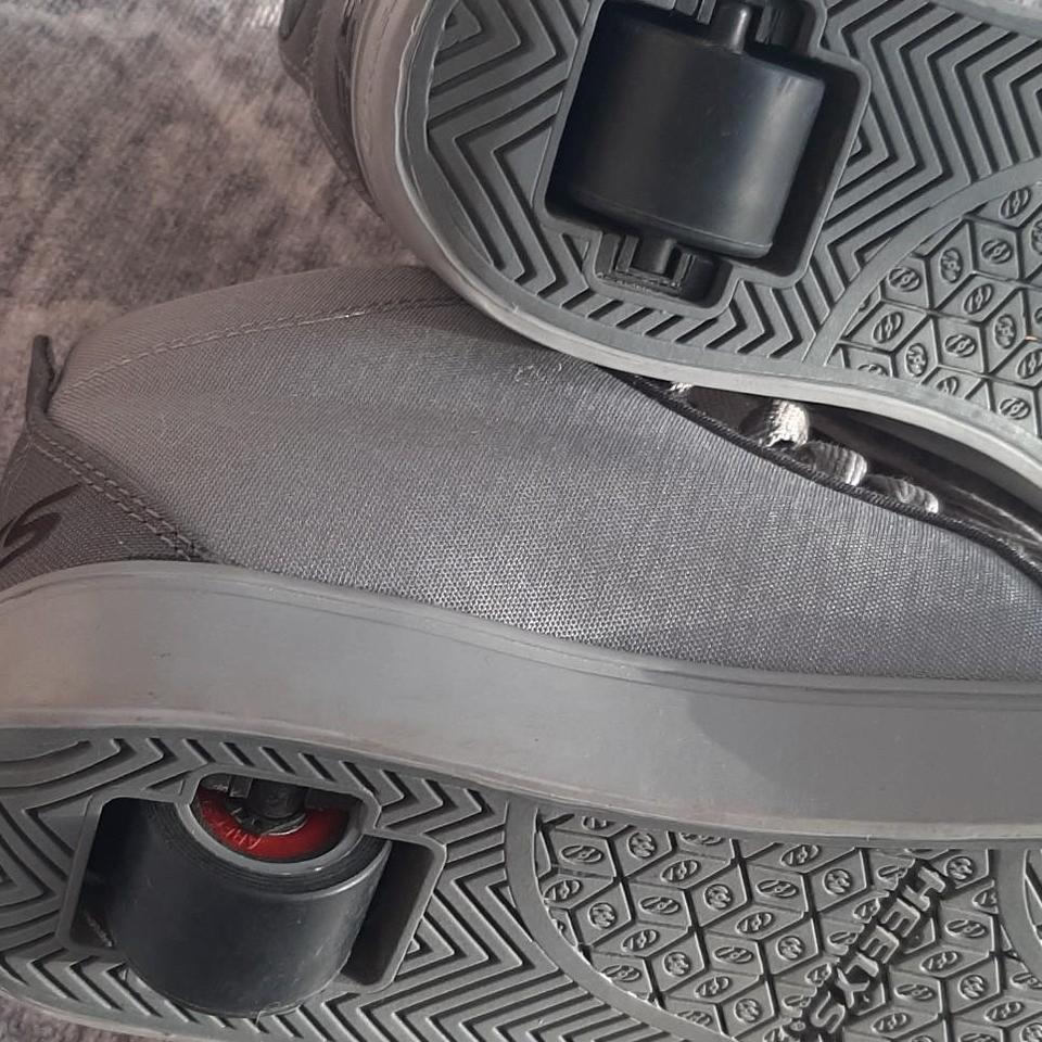 Heelys Grey Skate Shoes Size 0394 4