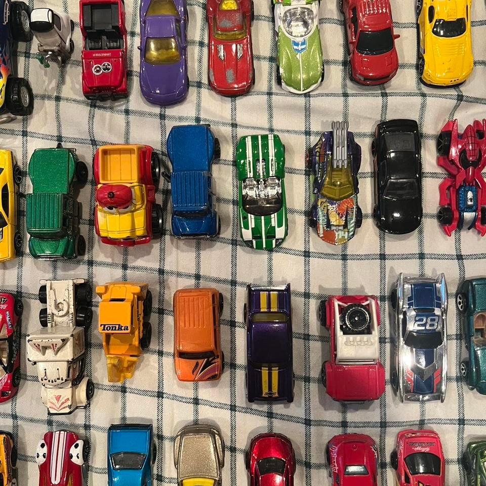 Hot Wheels Misc Collection B218 3