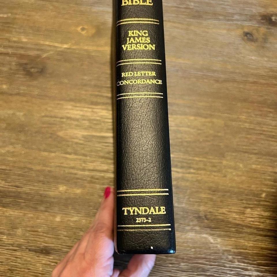 Holy Bible King James Kjv F25b 3