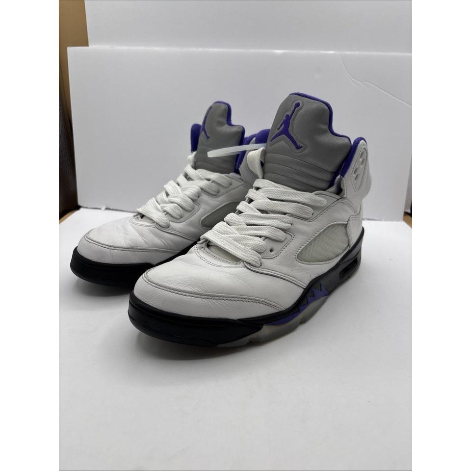 Clean Nike Air Jordan 5 2