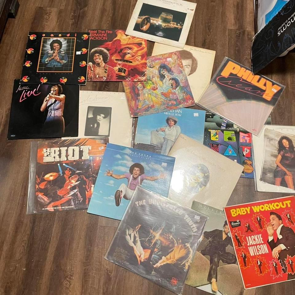 Vinyl Collection Of 17 Records 3ab5