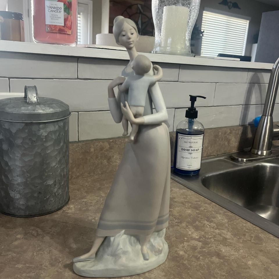 Porcelain Mother And Child Sculpture