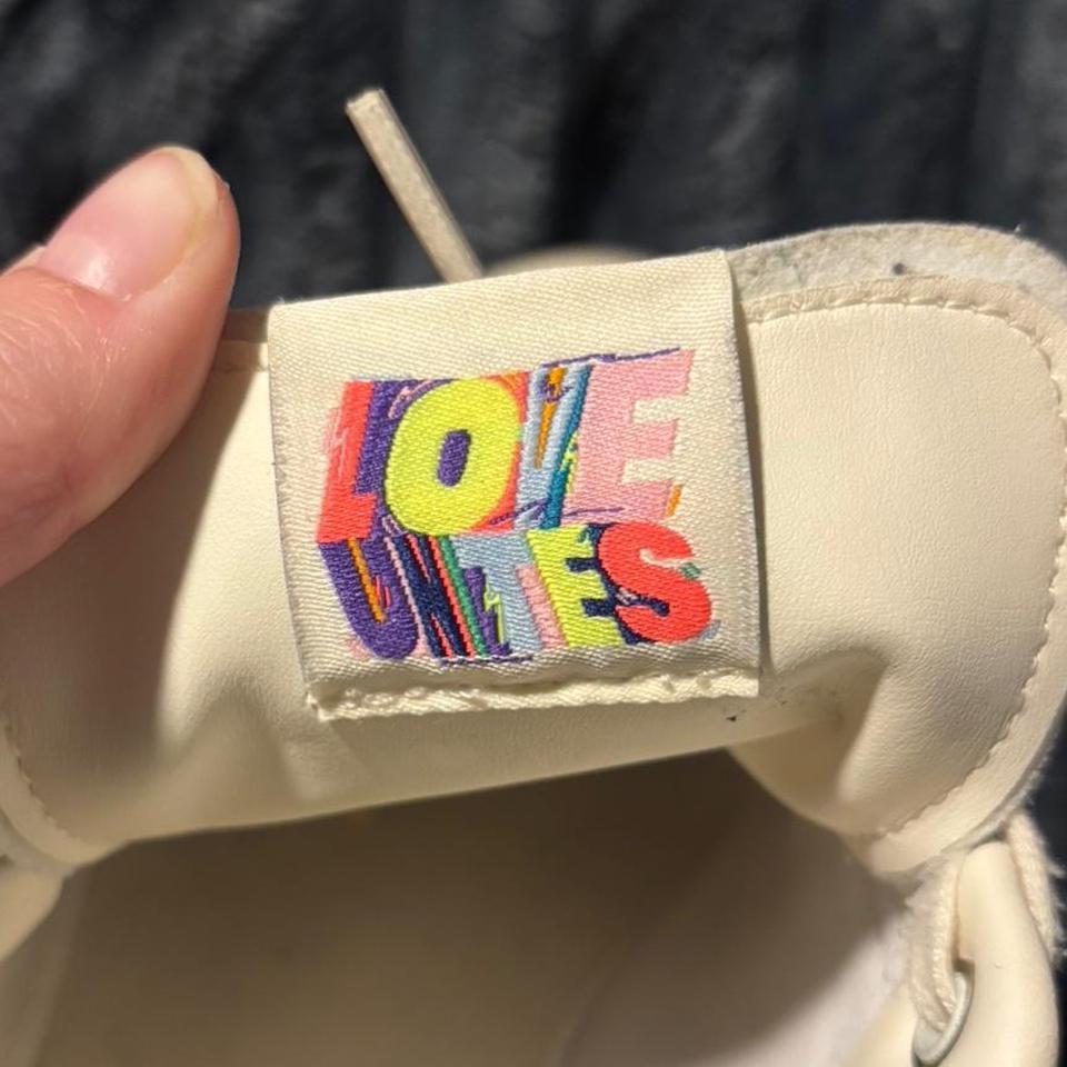 Adidas X Pharrell Williams Love 4