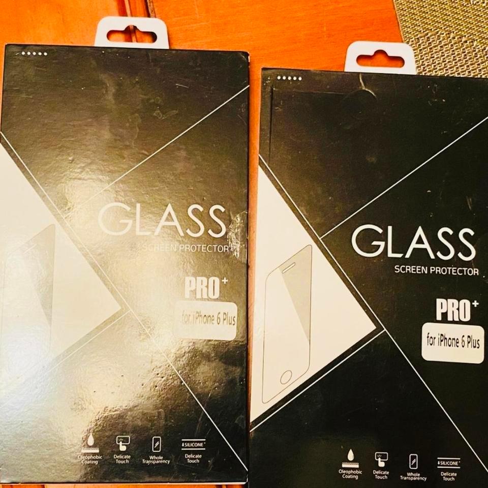 Set Of Two Glass Screen E494