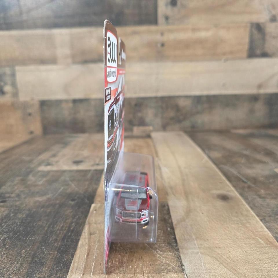 Auto World Speedway Limited Edition 03f8 4