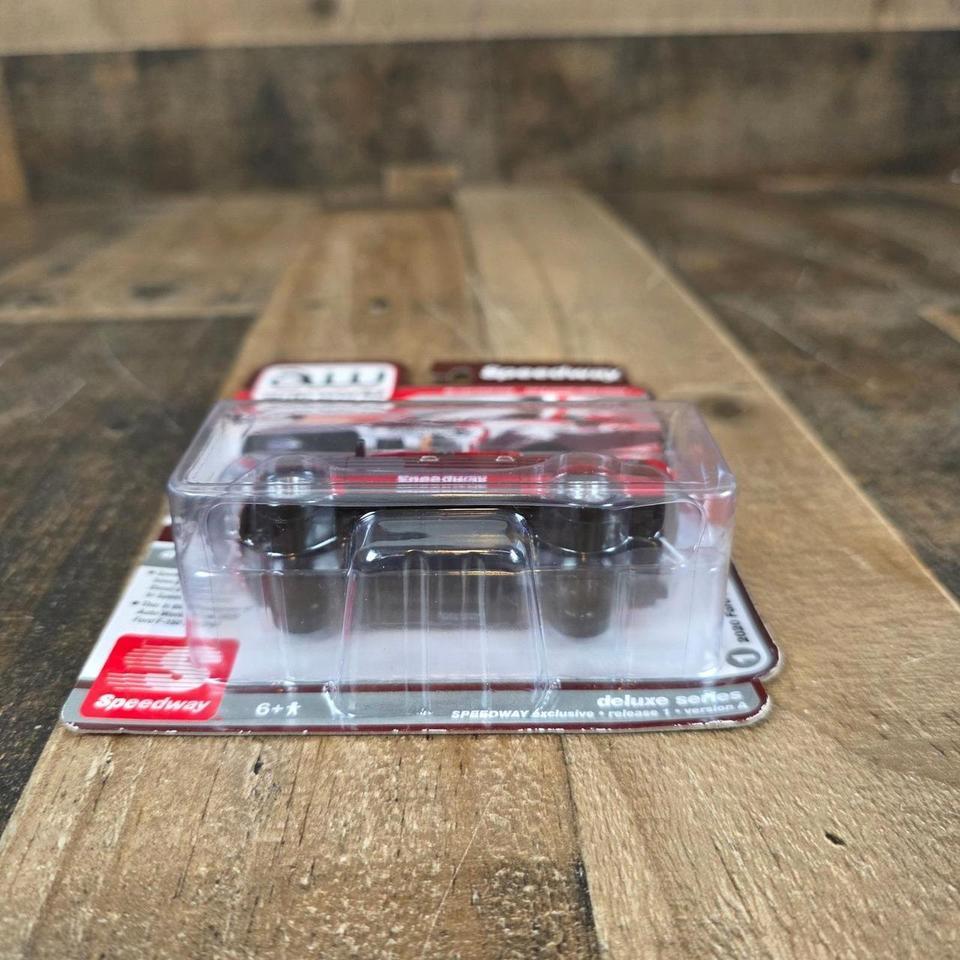 Auto World Speedway Limited Edition 03f8 6