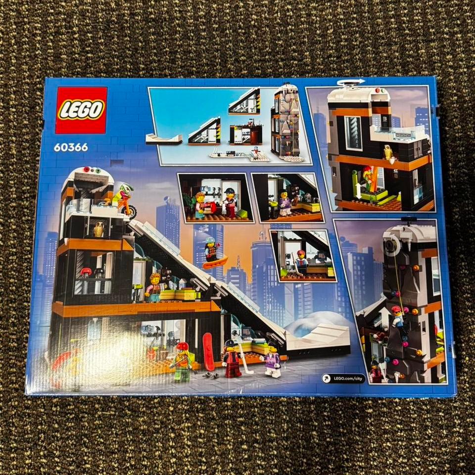 Lego City Ski And Climbing 911e 2