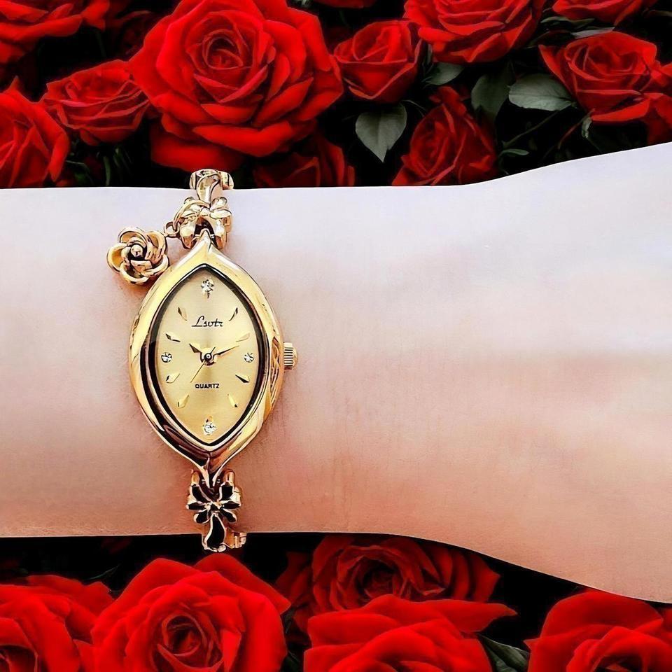 Dainty Gold Vintage Inspired Watch 03cb 2