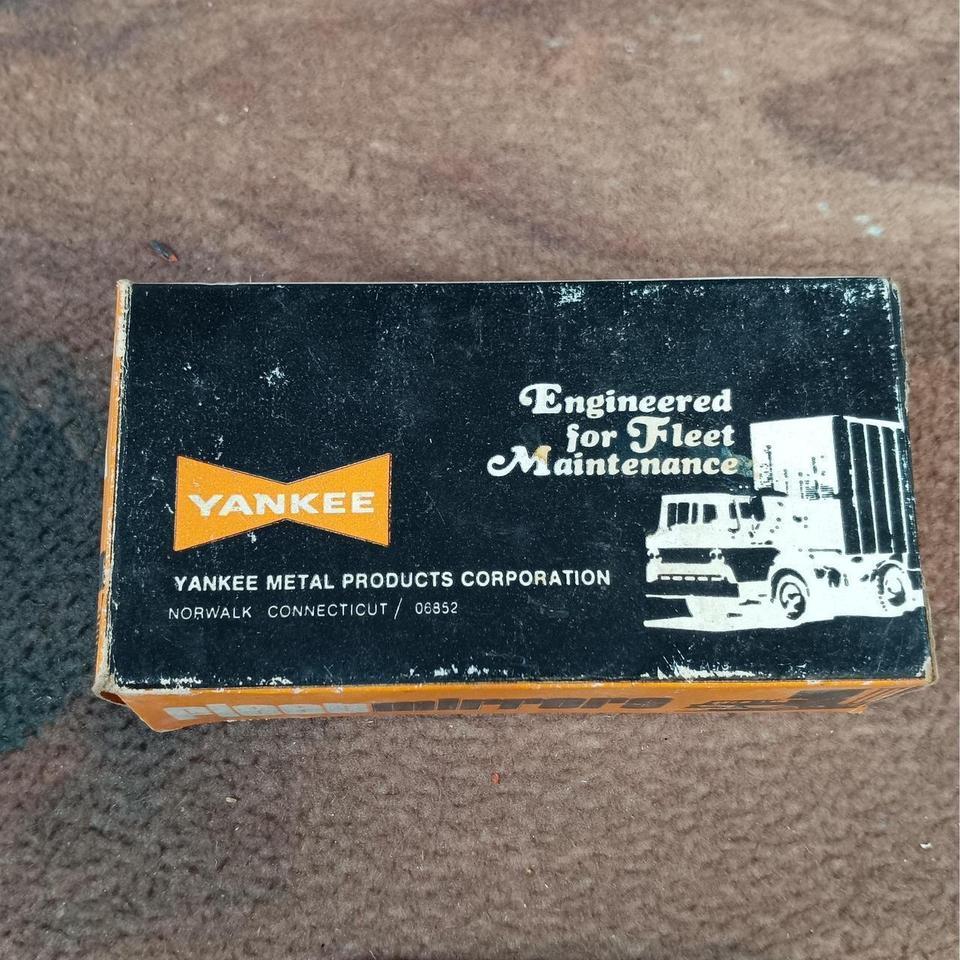 Yankee 79a Amber Oval Truck 7ce9 2