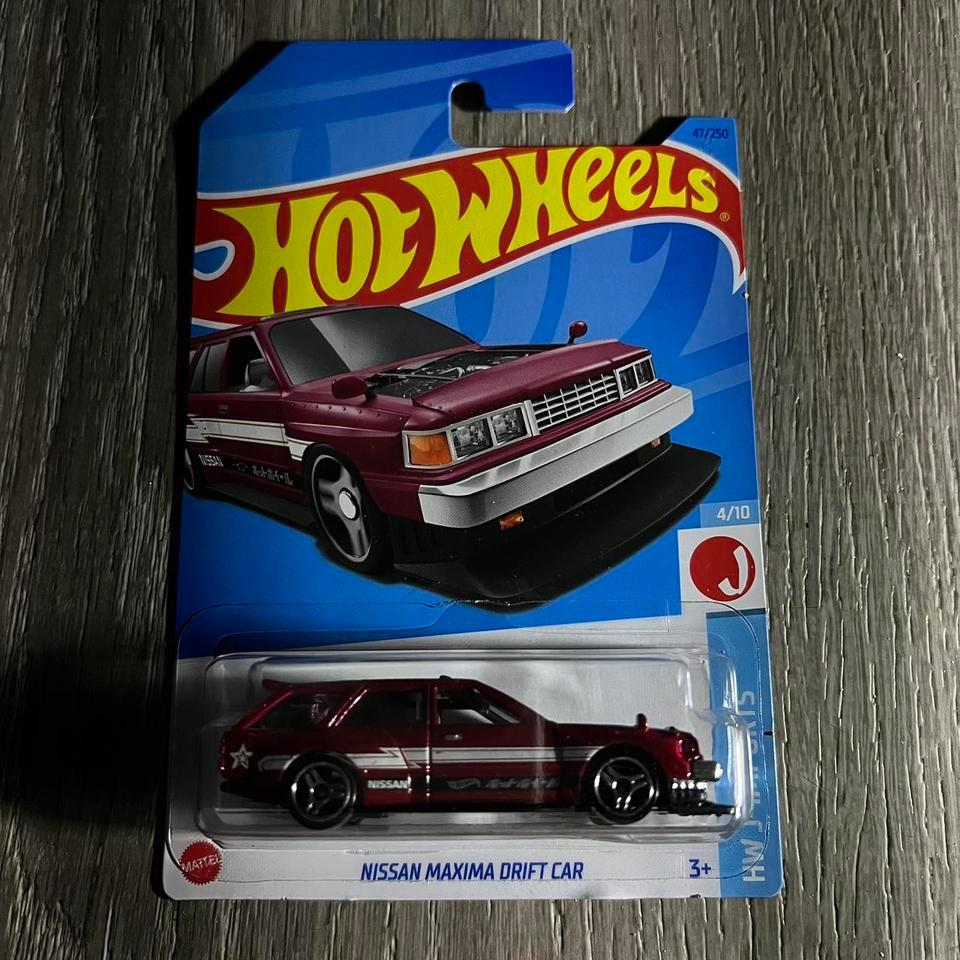Hot Wheels Nissan Maxima