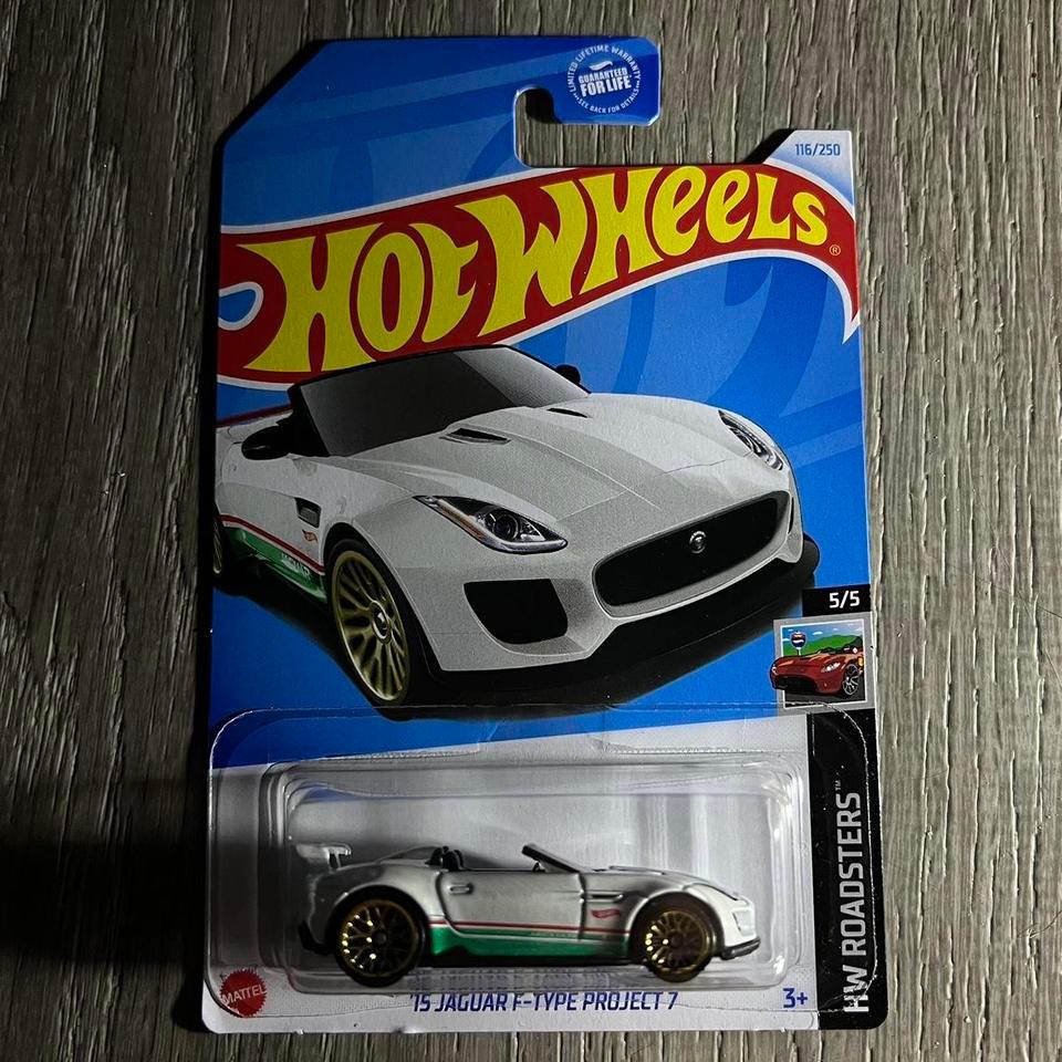 Hot Wheels 15 Jaguar 9006