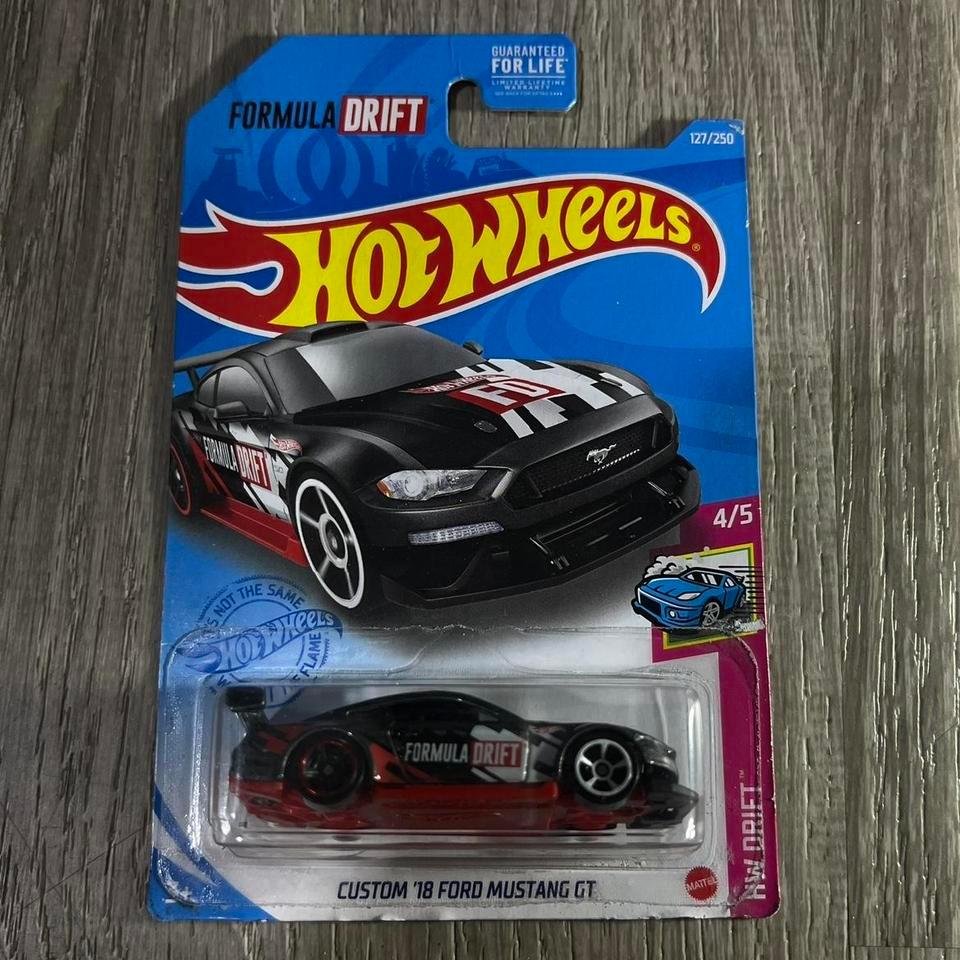 Hot Wheels Custom 18 5399