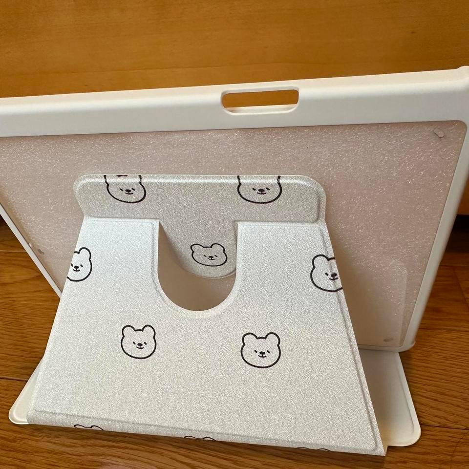 New Beige Bear Print Ipad 7
