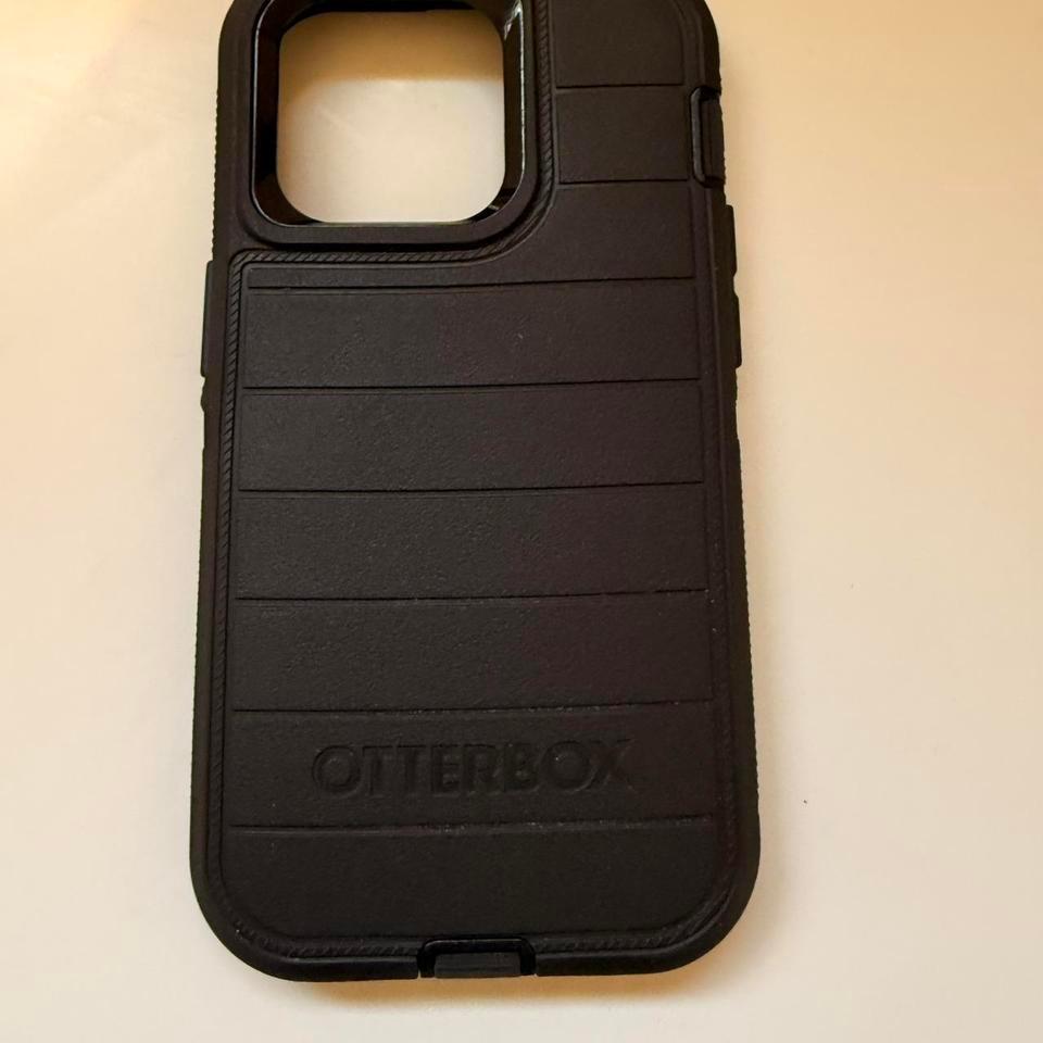 Iphone 14 Pro Otter Box