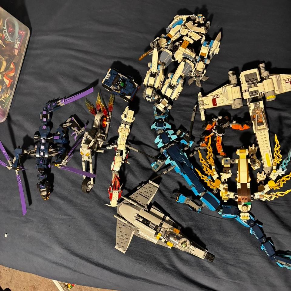 Lego Collection That Includes Multiple 73ba 3