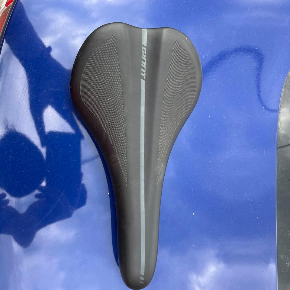Giant Brand Black Bike Saddle C487