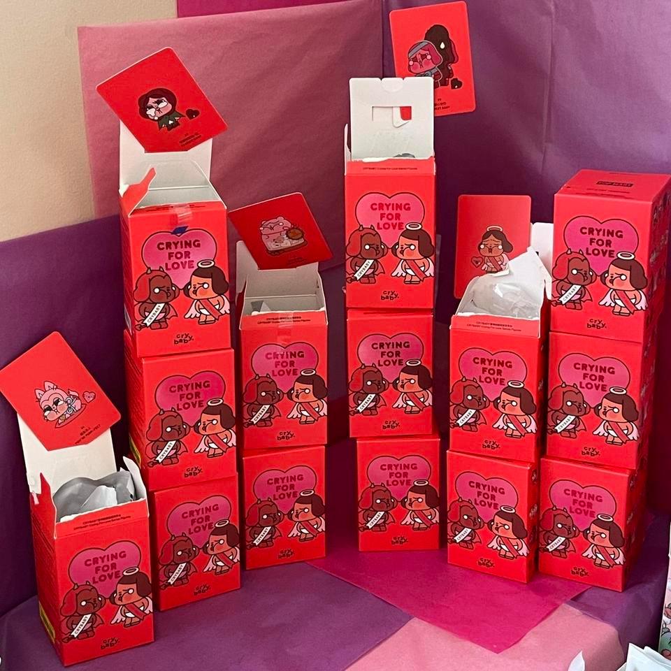 Pop Mart Crying For Love 2