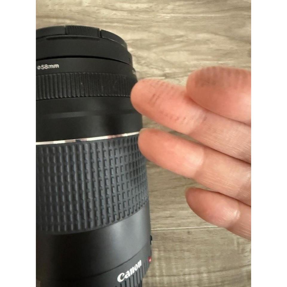 Canon Zoom Lens Ef 75 300mm 9d64 8