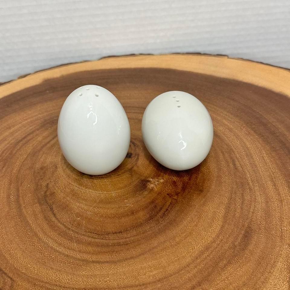 Porcelain Egg Shaped Salt And