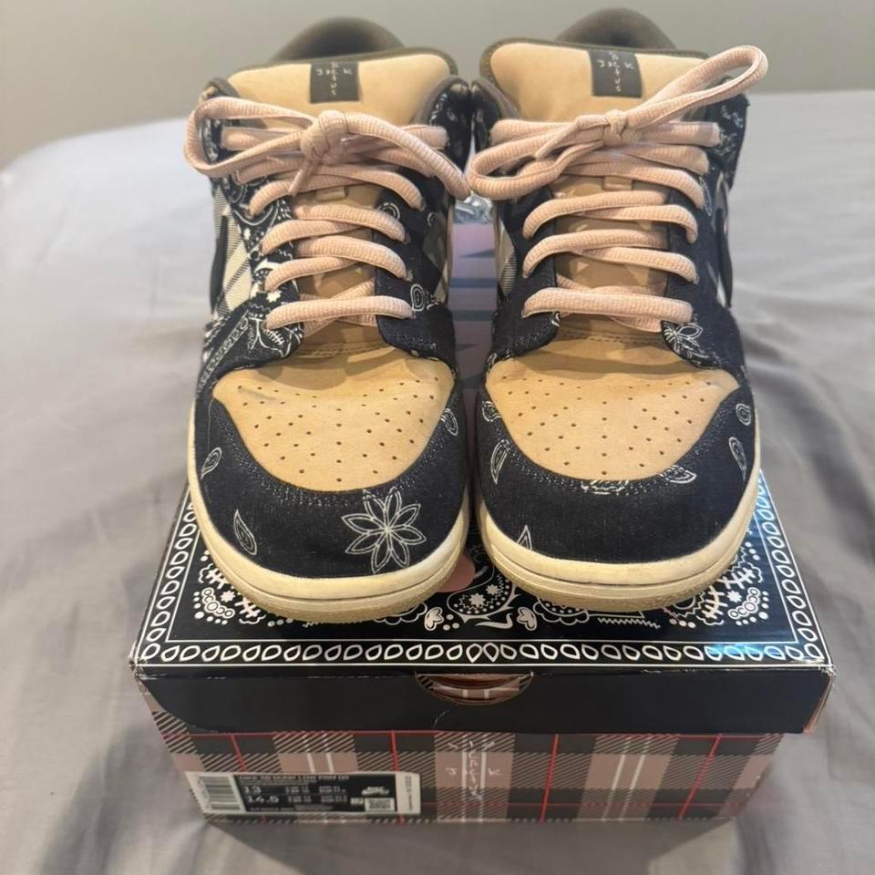 Travis Scott Sb Dunks Paisley 1828 2