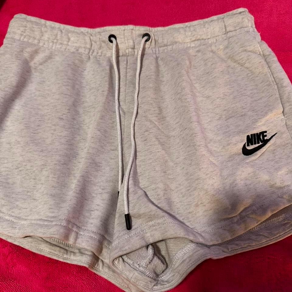 Nike Grey Shorts Size S 6443