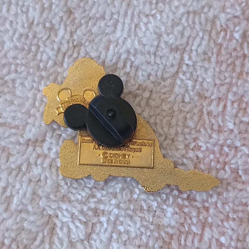 The Disney Pin Features Eeyore Eb59 2