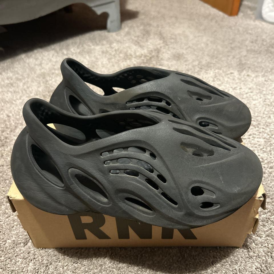 Size 9 Yeezy Foam Rnrs 3